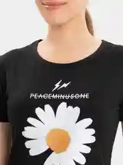 Белый футболка женская