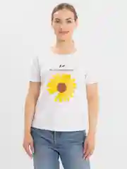 Белый футболка женская