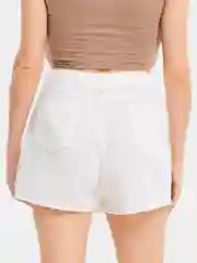 Белый шорты