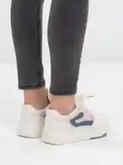 Белый женские кроссовки