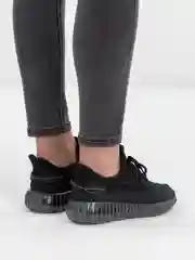 Черный кроссовки женские летние