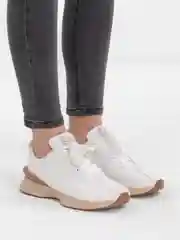 Белый кроссовки женские