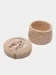 Бежевый корзина для хранения, вязаная