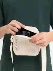Белый сумка через плечо, унисекс, повседневная