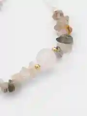 Серый браслет из натурального камня