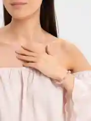 Розовый браслет из натурального камня