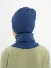 Синий шапка со снудом