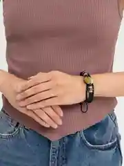 Зеленый браслет кожаный,Знаки зодиака .Ругулируемый, светящийся