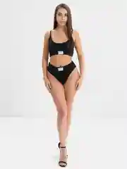 Черный спортивный комплект нижнего белья