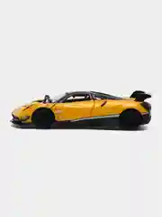 Желтый металлическая машинка Kinsmart 1:38 2016 Pagani Huayra BC с принтом KT5400DF