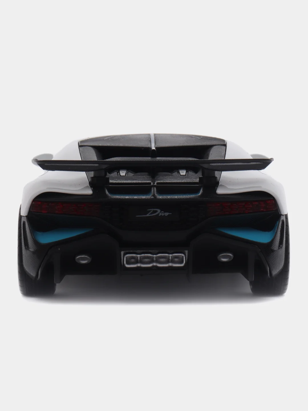 Белый металлическая машинка HengTeng Toys 1:24 Bugatti Divo 53522-22A