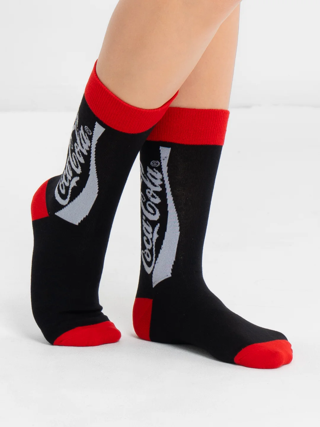 Черный носки женские Cola Socks, с принтом