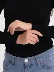Черный лонгслив женский в школу/ в офис/ базовый лонгслив