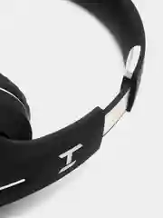 Черный беспроводные наушники Harper HB-413, Bluetooth 5.1, поддержка проводного подключения