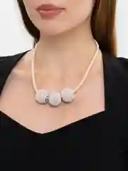Белый подвеска на шею