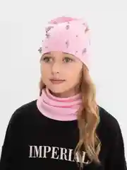 Розовый шапка со снудом