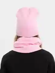 Розовый шапка со снудом