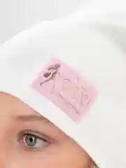 Белый шапка двойная