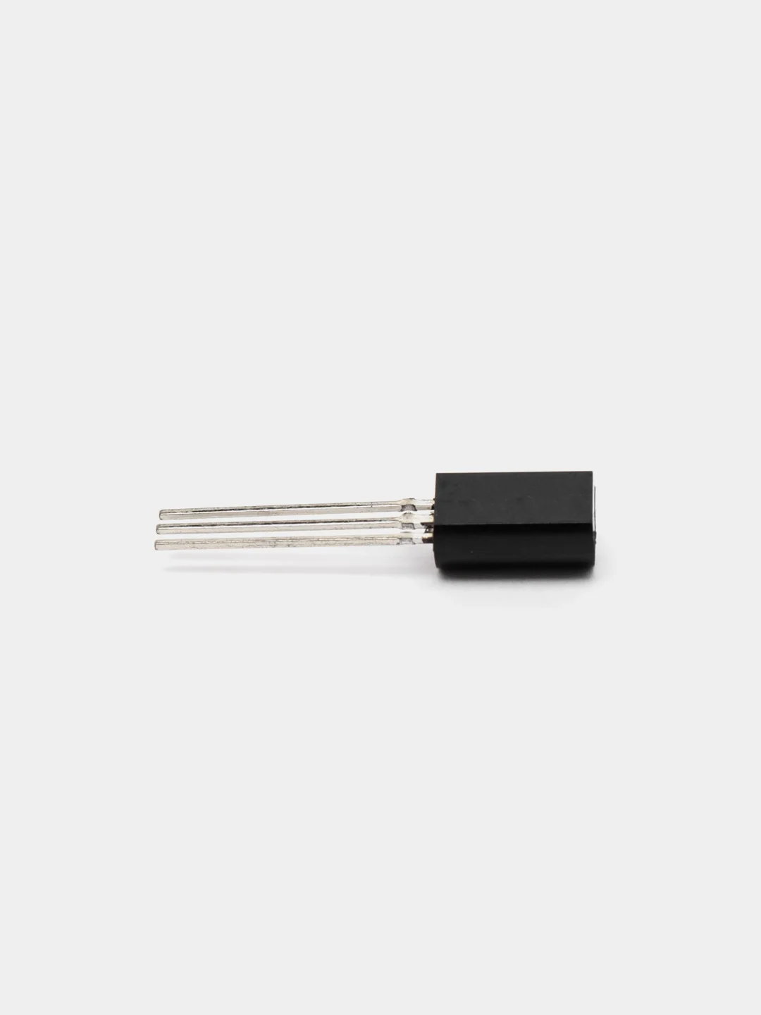 8 штук Транзистор 2SD667 (NPN 120V 1A 0.9W) TO-92MOD