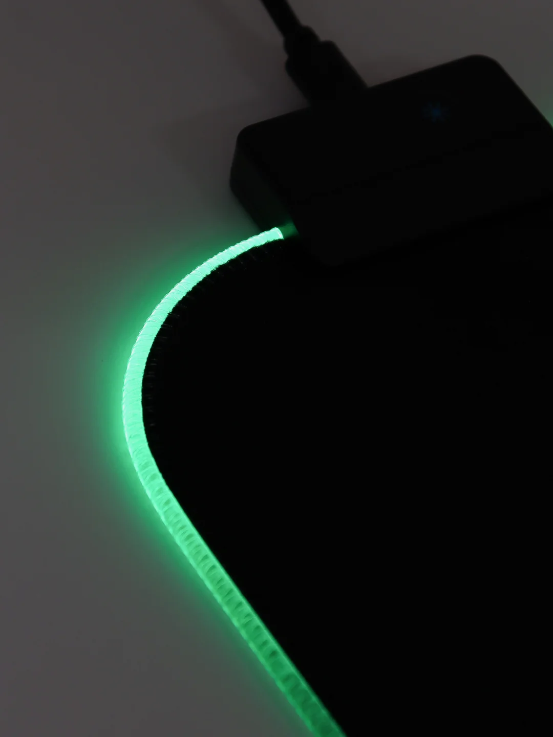 Коврик компьютерный игровой для мыши с подсветкой (RGB), 800x300х3 мм, Sonnen, 513614