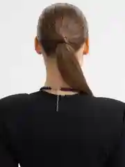 Багровый бусы из камня