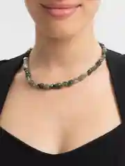 Зелёный хаки бусы из камня