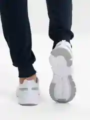 Белый кроссовки мужские