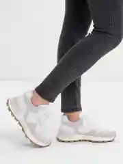 Белый женские кроссовки