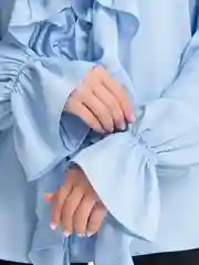 Белый блузка женская, с рюшами