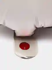 Бежевый шар в форме животных