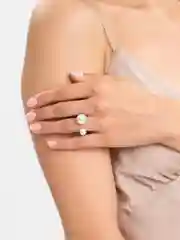 Золотой кольцо с жемчугом