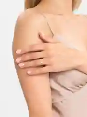 Кольцо с фианитами