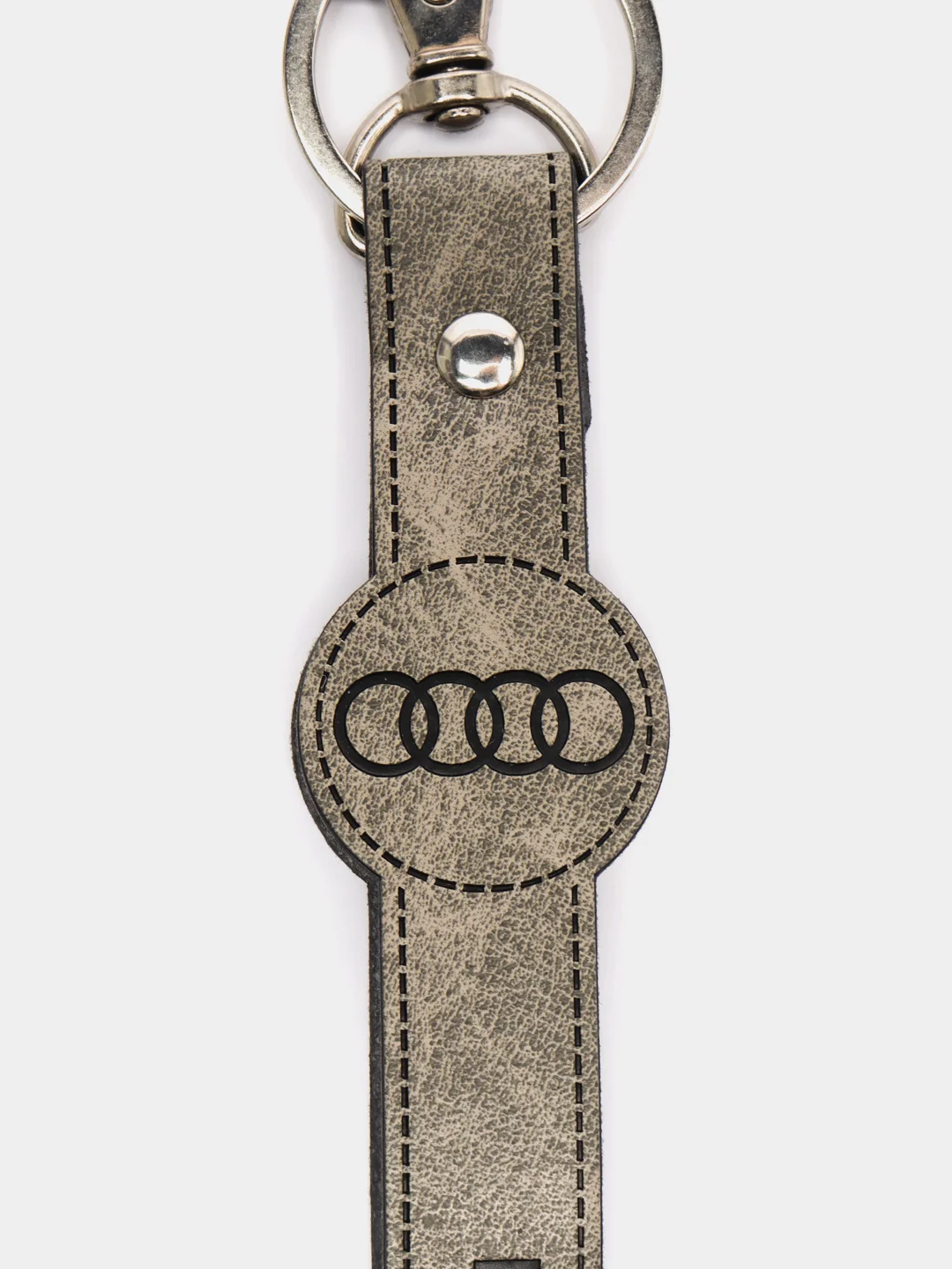 Коричневый брелок ремешок для ключей с маркой авто Audi, Ауди