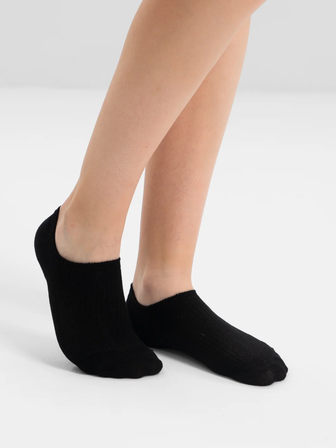 Черный носки женские короткие с силиконовой вставкой POOPSOCKS, цветные