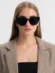Черный солнцезащитные очки с сердцем
