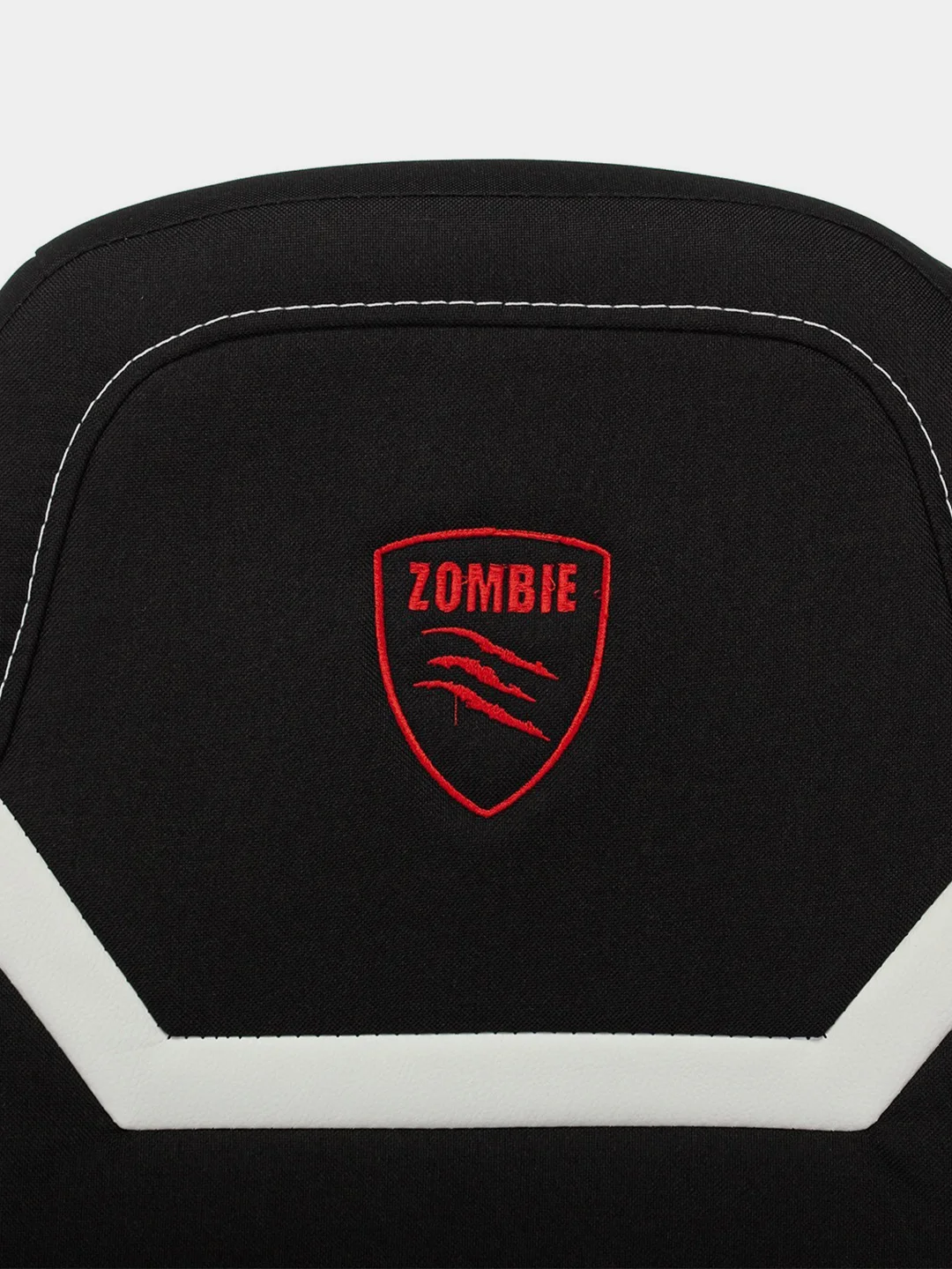 Белый компьютерное игровое геймерское кресло "Zombie 10"