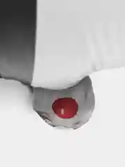 Белый шар в форме животных