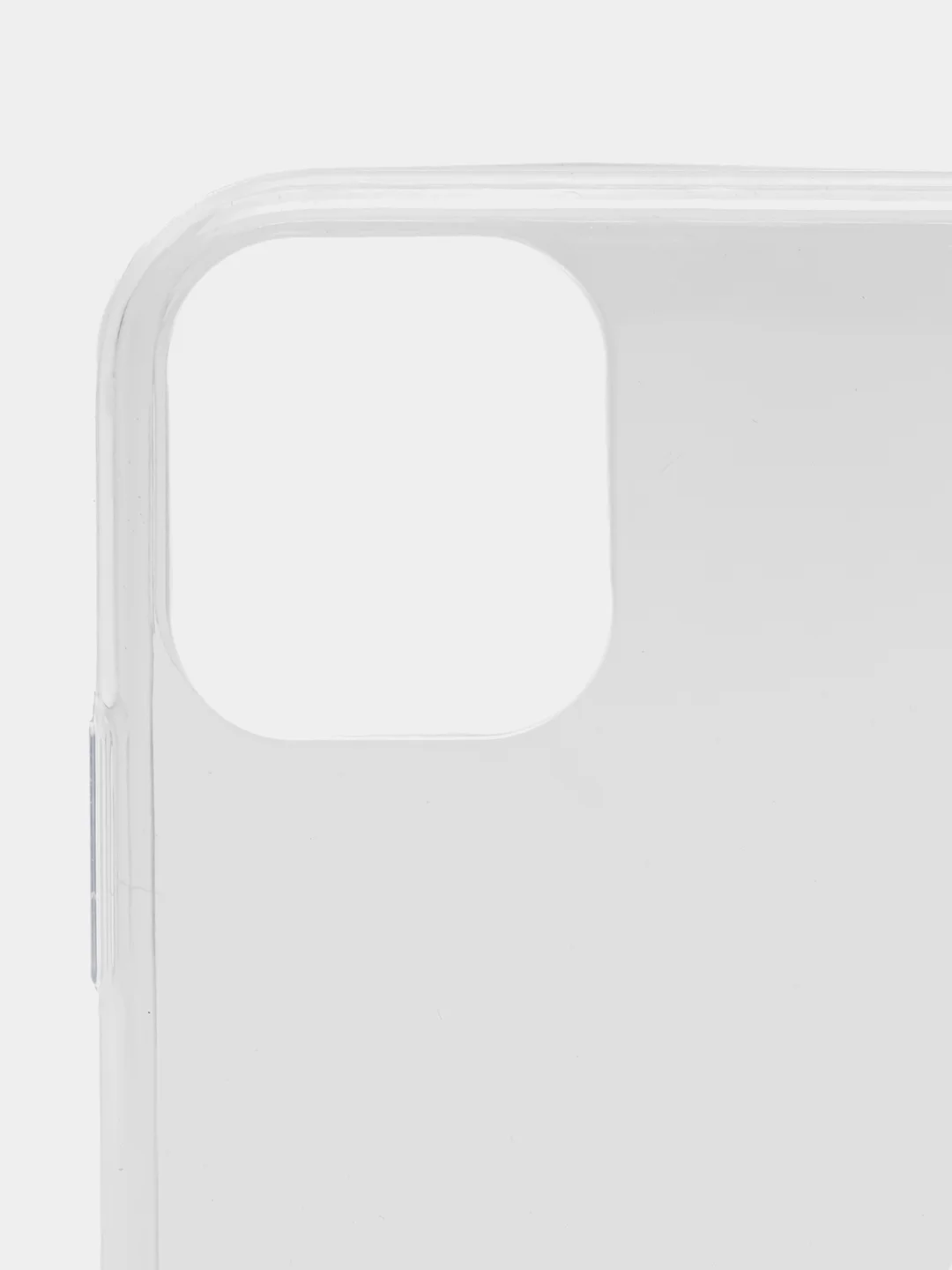 Прозрачный чехол на iPhone