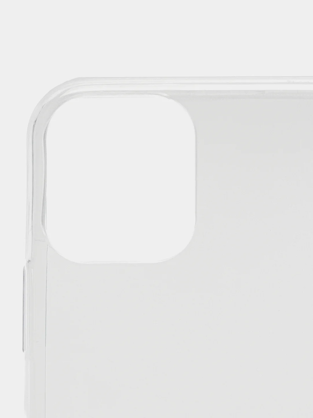 Прозрачный чехол на iPhone
