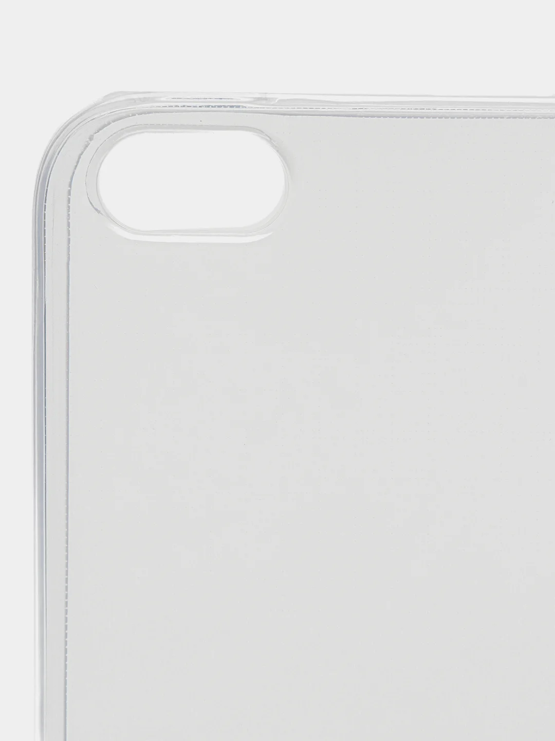 Прозрачный чехол на iPhone