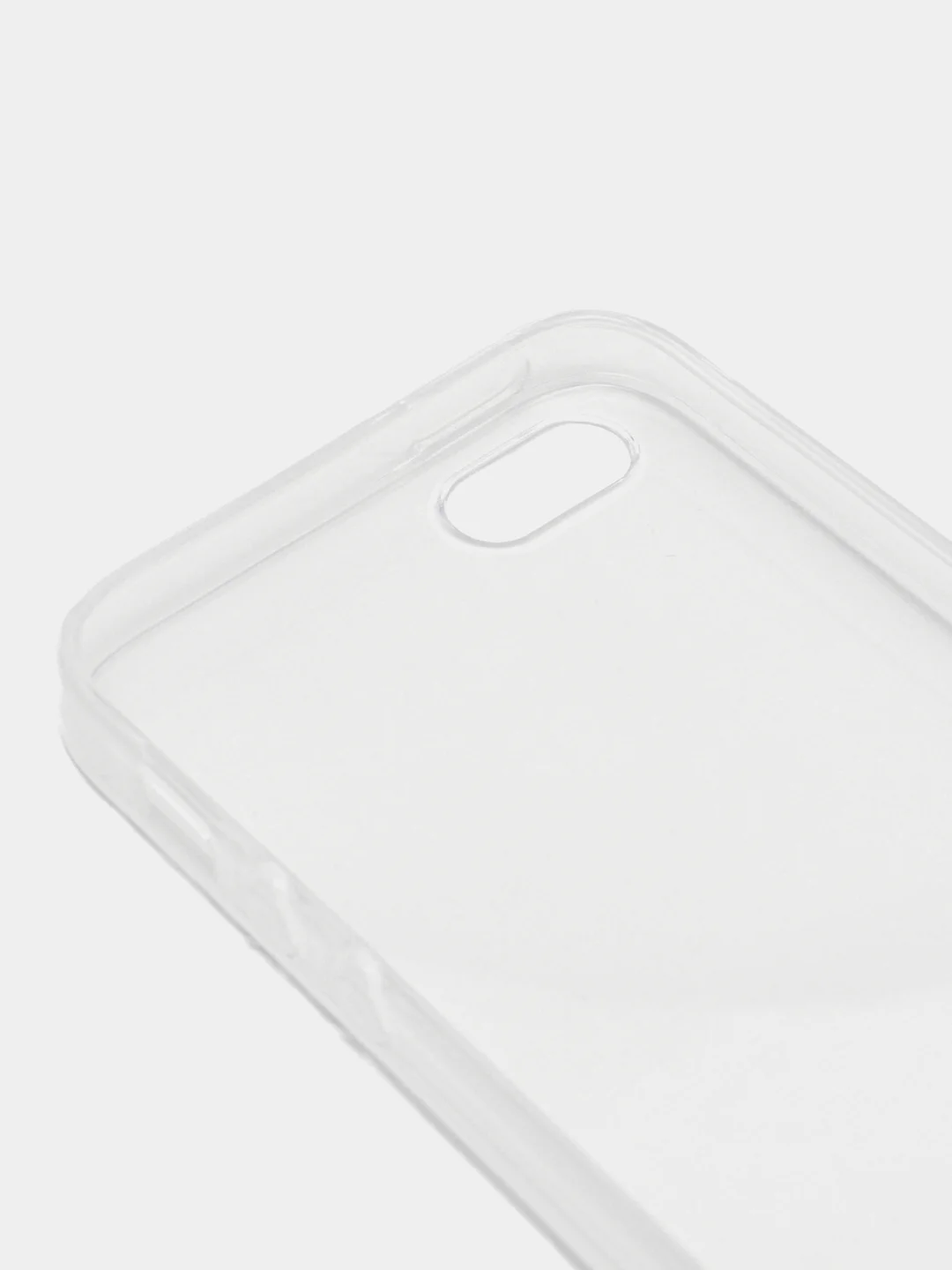 Прозрачный чехол на iPhone