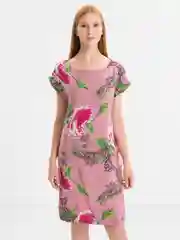 Розовый платье