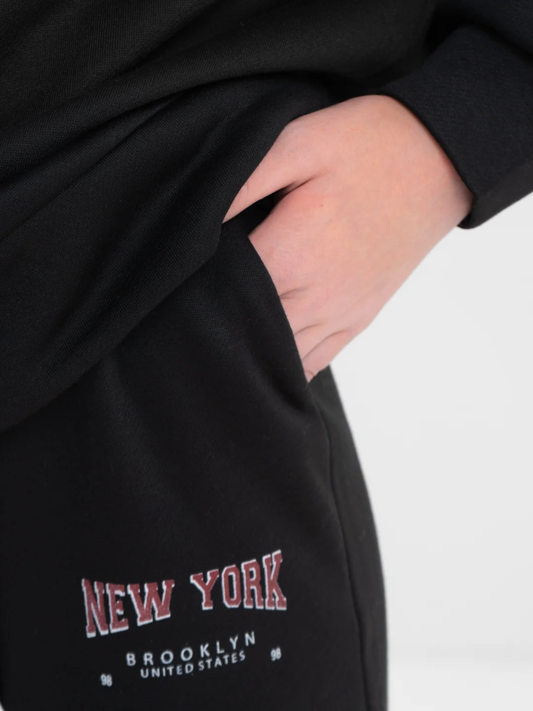 Черный женский спортивный костюм, на флисе, с принтом "New York": худи и штаны