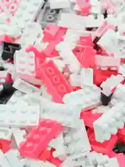 Красный конструктор для детей
