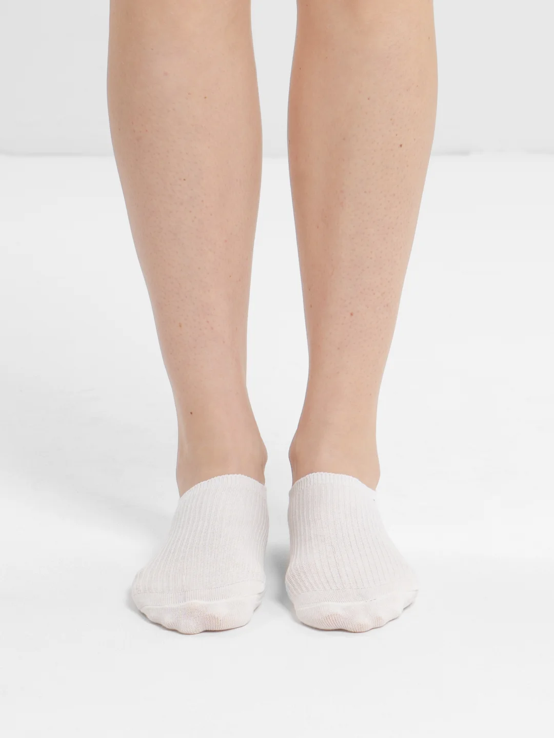 Белый носки женские короткие с силиконовой вставкой POOPSOCKS, цветные