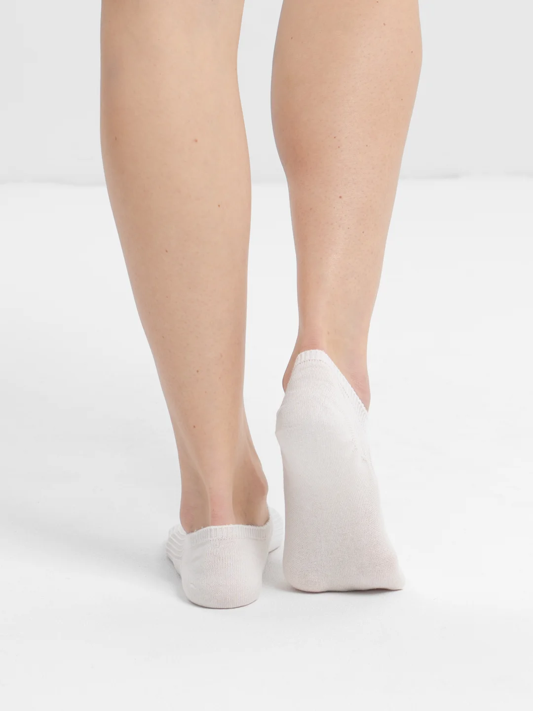 Белый носки женские короткие с силиконовой вставкой POOPSOCKS, цветные