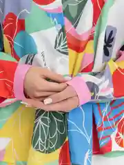 Зеленый костюм женский летний с брюками и рубашкой, для дома и улицы