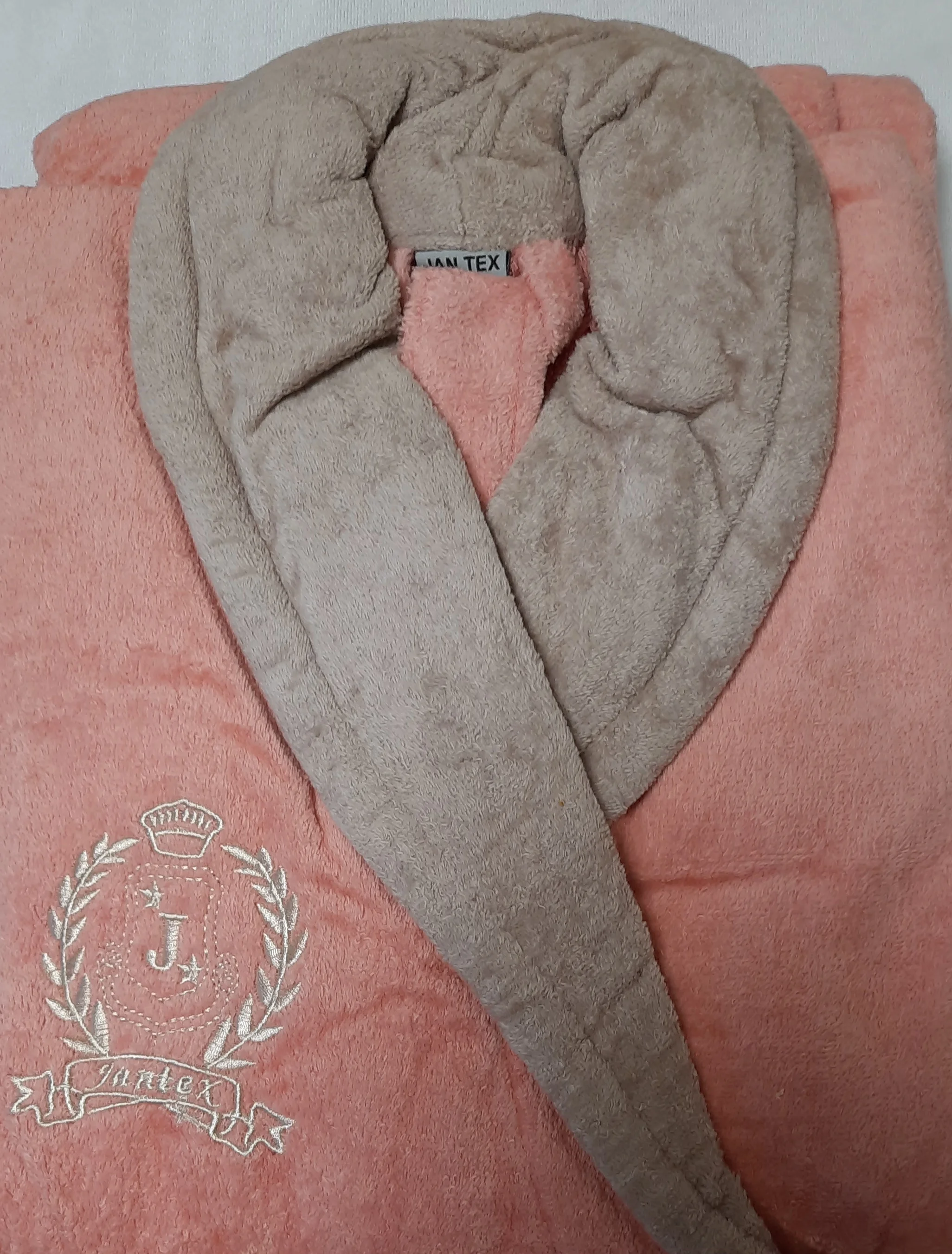 Коралловый меланж халат женский ,Состав ткани - ХЛОПОК 100% ,Ткань - махра,Хорошо впитывает воду