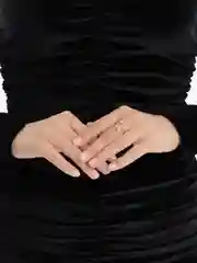 Золотой безразмерное открытое кольцо женское "Hands", кольцо объятия, регулируемый размер