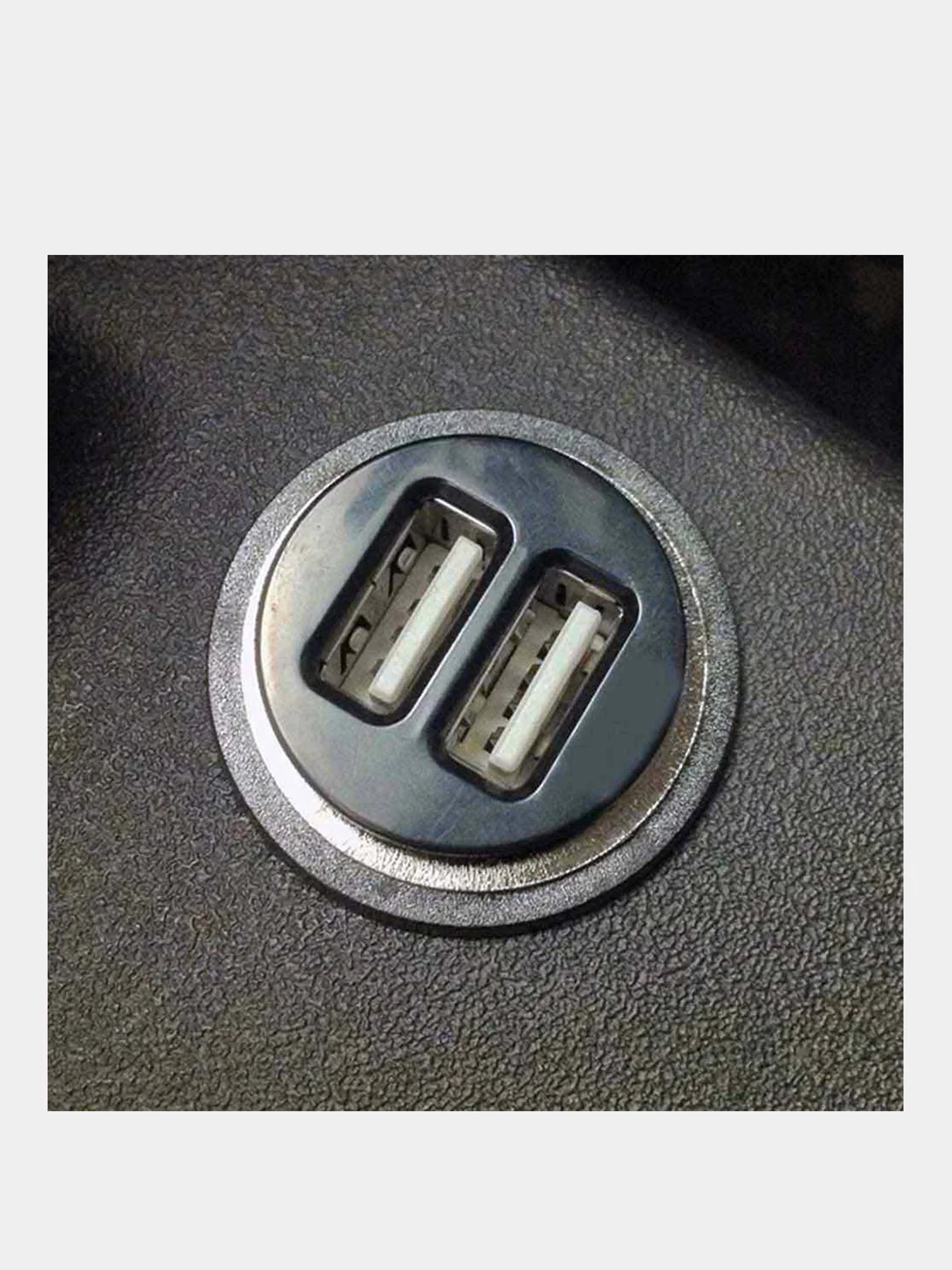 Автомобильное зарядное устройство 2 USB 2.1 А в прикуриватель в машину
